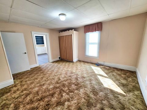 Tiny photo for 542 Vincennes Avenue, Flora, IL 62839 (MLS # 12600111)