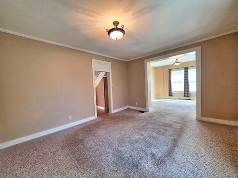 Tiny photo for 542 Vincennes Avenue, Flora, IL 62839 (MLS # 12600111)