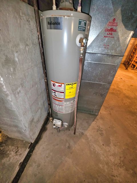 Tiny photo for 542 Vincennes Avenue, Flora, IL 62839 (MLS # 12600111)