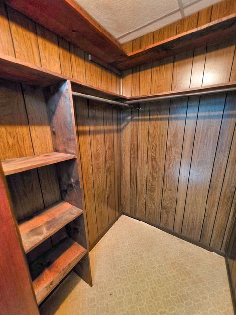 Tiny photo for 542 Vincennes Avenue, Flora, IL 62839 (MLS # 12600111)