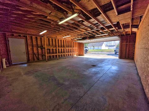 Tiny photo for 542 Vincennes Avenue, Flora, IL 62839 (MLS # 12600111)