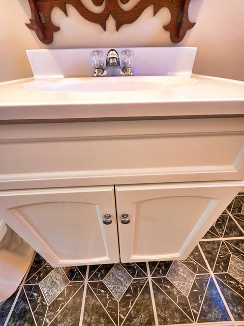 Tiny photo for 542 Vincennes Avenue, Flora, IL 62839 (MLS # 12600111)