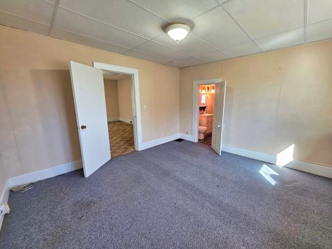 Tiny photo for 542 Vincennes Avenue, Flora, IL 62839 (MLS # 12600111)