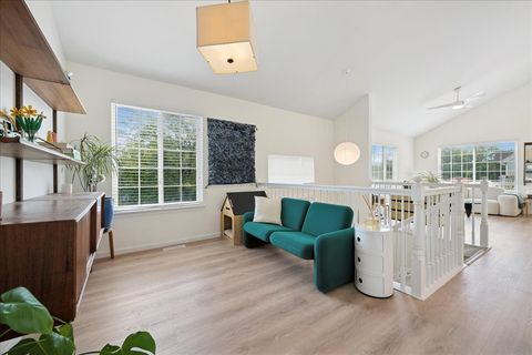 Tiny photo for 1424 New Haven Drive #1424, Cary, IL 60013 (MLS # 12480211)