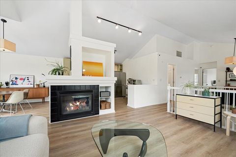 Tiny photo for 1424 New Haven Drive #1424, Cary, IL 60013 (MLS # 12480211)