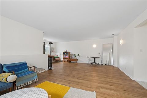 Tiny photo for 1424 New Haven Drive #1424, Cary, IL 60013 (MLS # 12480211)