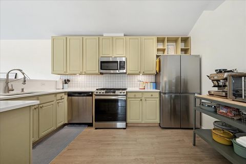 Tiny photo for 1424 New Haven Drive #1424, Cary, IL 60013 (MLS # 12480211)