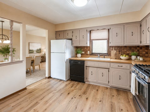 Tiny photo for 10333 Mayfield Avenue #2N, Oak Lawn, IL 60453 (MLS # 12691330)