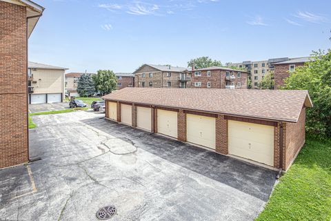 Tiny photo for 10333 Mayfield Avenue #2N, Oak Lawn, IL 60453 (MLS # 12691330)