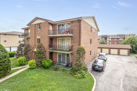 Tiny photo for 10333 Mayfield Avenue #2N, Oak Lawn, IL 60453 (MLS # 12691330)