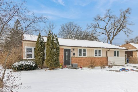 A home in Northbrook