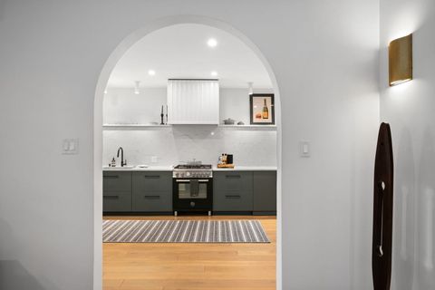 Tiny photo for 50 W Schiller Street #2G, Chicago, IL 60610 (MLS # 12464248)