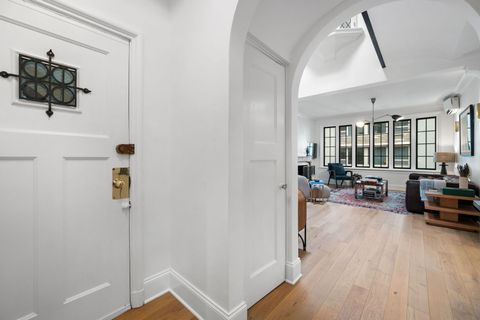 Tiny photo for 50 W Schiller Street #2G, Chicago, IL 60610 (MLS # 12464248)