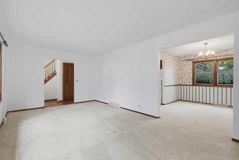 Tiny photo for 2903 Woodland Court, Davenport, IA 52803 (MLS # 12699335)