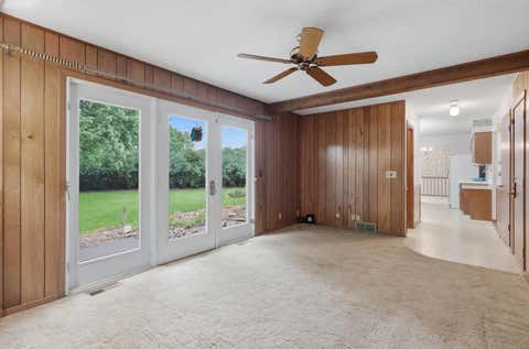 Tiny photo for 2903 Woodland Court, Davenport, IA 52803 (MLS # 12699335)