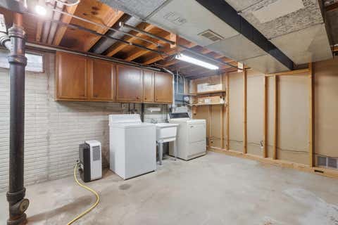 Tiny photo for 2903 Woodland Court, Davenport, IA 52803 (MLS # 12699335)