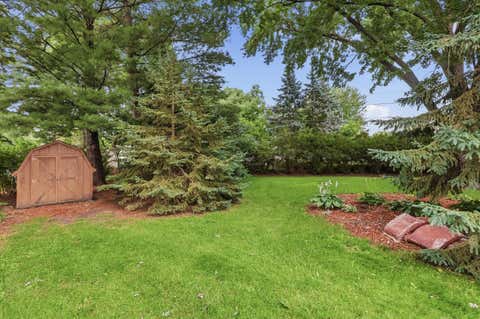Tiny photo for 2903 Woodland Court, Davenport, IA 52803 (MLS # 12699335)