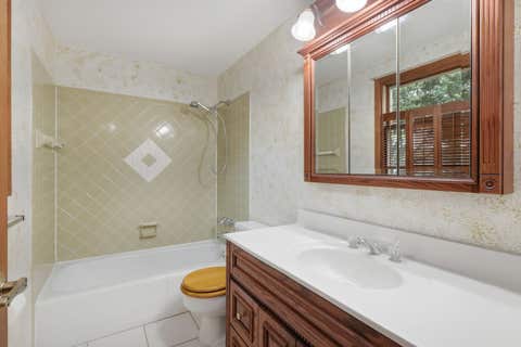 Tiny photo for 2903 Woodland Court, Davenport, IA 52803 (MLS # 12699335)