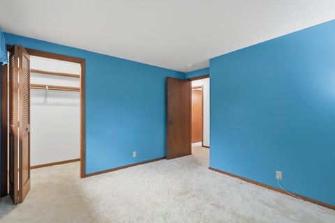 Tiny photo for 2903 Woodland Court, Davenport, IA 52803 (MLS # 12699335)