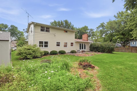 Tiny photo for 2903 Woodland Court, Davenport, IA 52803 (MLS # 12699335)