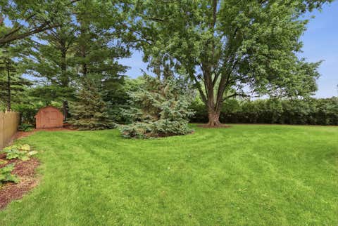 Tiny photo for 2903 Woodland Court, Davenport, IA 52803 (MLS # 12699335)