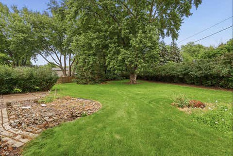 Tiny photo for 2903 Woodland Court, Davenport, IA 52803 (MLS # 12699335)