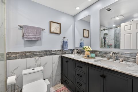 Tiny photo for 870 Pine Avenue W, Roselle, IL 60172 (MLS # 12635185)