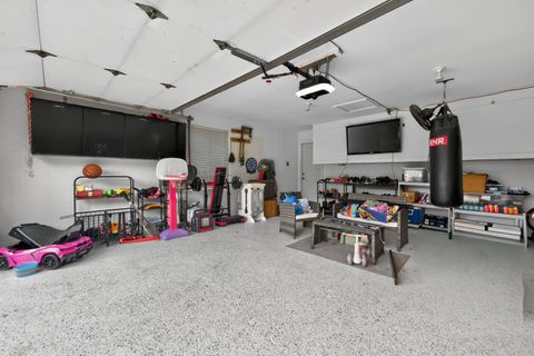 Tiny photo for 870 Pine Avenue W, Roselle, IL 60172 (MLS # 12635185)