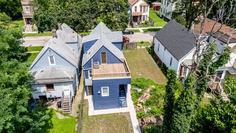 Tiny photo for 845 W 50th Place, Chicago, IL 60609 (MLS # 12513126)