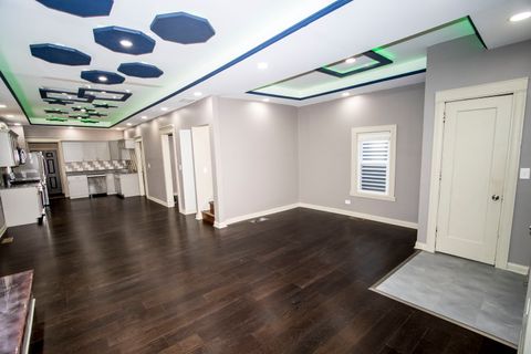 Tiny photo for 845 W 50th Place, Chicago, IL 60609 (MLS # 12513126)