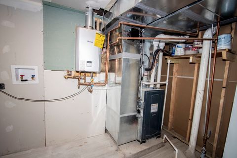 Tiny photo for 845 W 50th Place, Chicago, IL 60609 (MLS # 12513126)