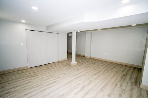 Tiny photo for 845 W 50th Place, Chicago, IL 60609 (MLS # 12513126)