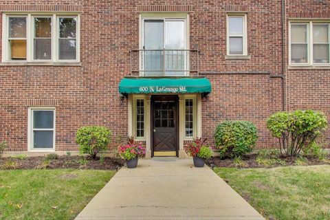 Tiny photo for 600 N La Grange Road #A2, La Grange Park, IL 60526 (MLS # 12550903)