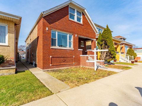 Photo of 5012 S TRIPP Avenue, Chicago, IL 60632 (MLS # 12602609)