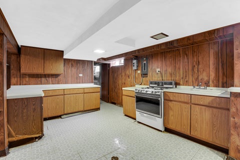 Tiny photo for 270 Crescent Drive, Chicago Heights, IL 60411 (MLS # 12713627)