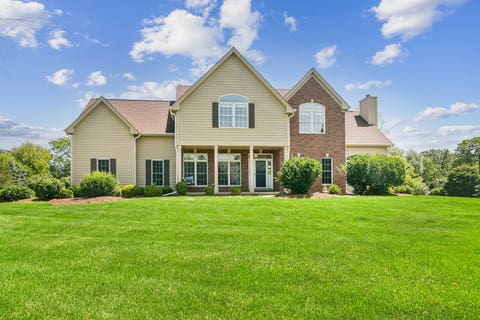 Tiny photo for 175 Clover Hill Lane, North Barrington, IL 60010 (MLS # 12694480)