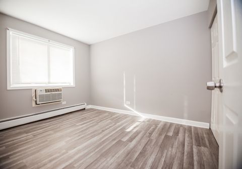 Tiny photo for 1111 Bloomingdale Road #2B, Glendale Heights, IL 60139 (MLS # 12530536)