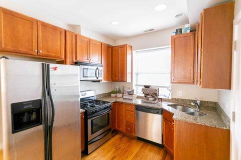 Tiny photo for 1430 N Maplewood Avenue #402, Chicago, IL 60622 (MLS # 12755799)