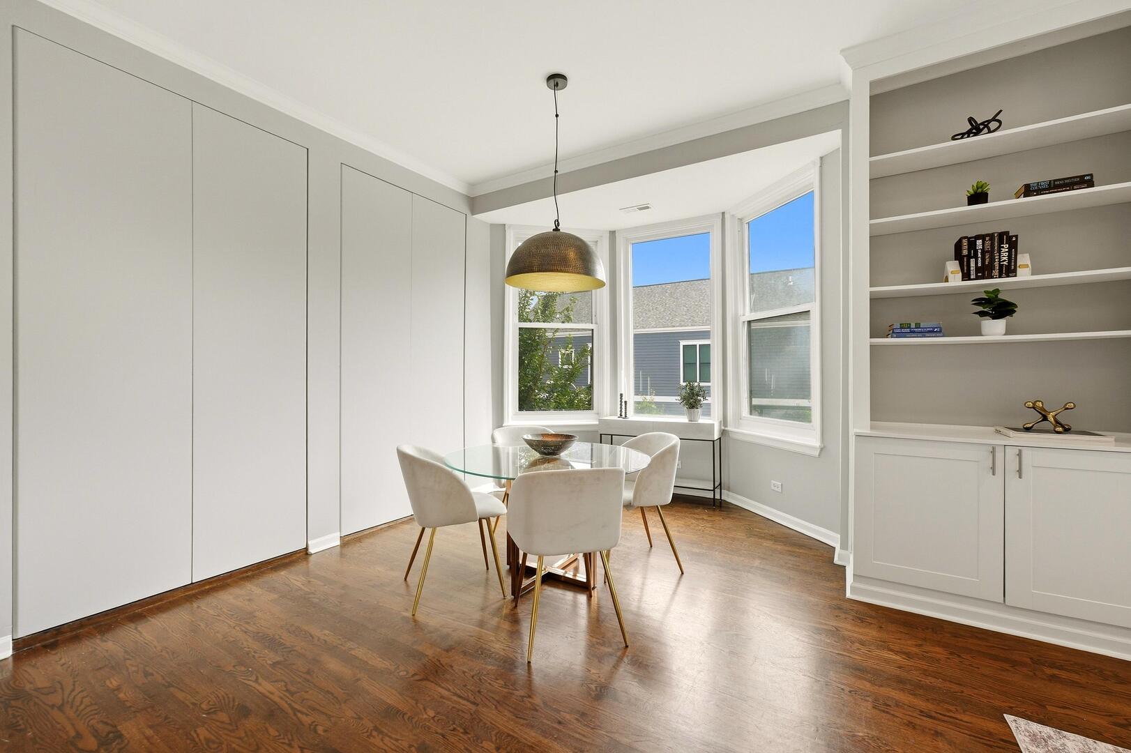 1500 W School Street 2