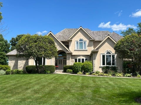 Photo of 29051 N Cleek Court, Mundelein, IL 60060 (MLS # 12772394)
