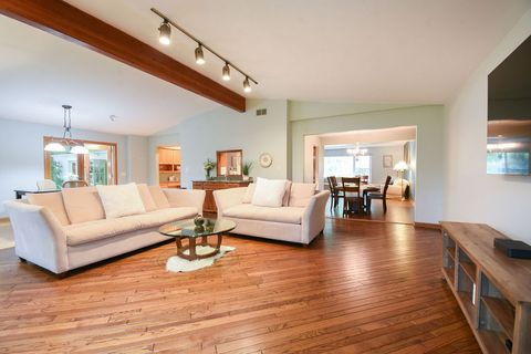 Tiny photo for 803 W Burr Oak Drive, Arlington Heights, IL 60004 (MLS # 12488373)