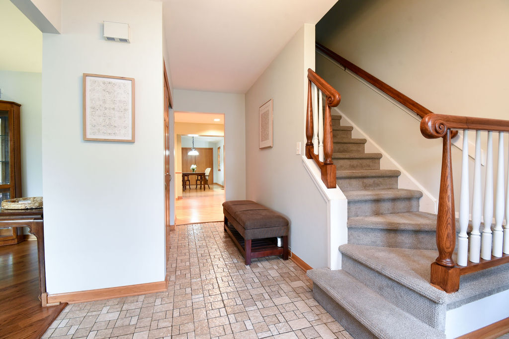 803 W Burr Oak Drive
