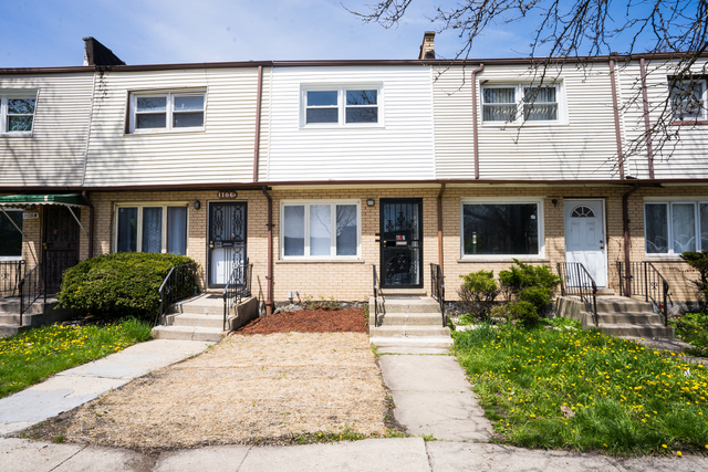 View Chicago, IL 60620 townhome