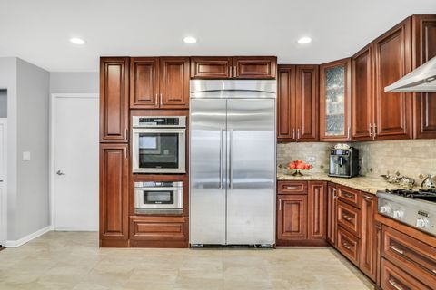 Tiny photo for 862 Waterview Drive, Round Lake Park, IL 60073 (MLS # 12504984)