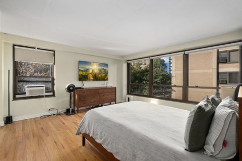 Tiny photo for 5050 S East End Avenue #2D, Chicago, IL 60615 (MLS # 12491026)
