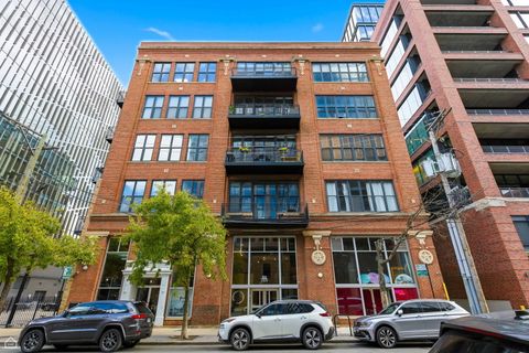 215 N Aberdeen Street 607B Chicago IL 60607