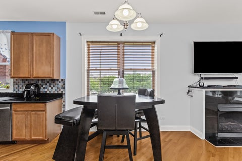 Tiny photo for 25 N Menard Avenue #2S, Chicago, IL 60644 (MLS # 12703413)