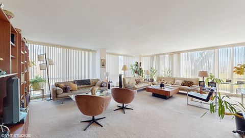 Tiny photo for 601 E 32nd Street #210, Chicago, IL 60616 (MLS # 12502623)