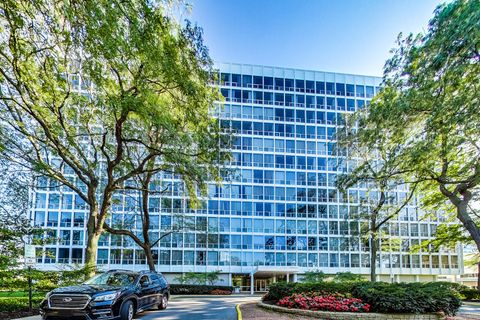 Tiny photo for 601 E 32nd Street #210, Chicago, IL 60616 (MLS # 12502623)