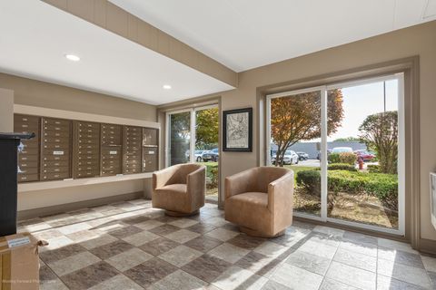 Tiny photo for 2900 Maple Avenue #13C, Downers Grove, IL 60515 (MLS # 12480503)